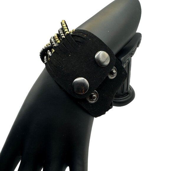 Handmade Braided Bead Bracelet With Adjustable Snap Closure - Picture 2 of 4